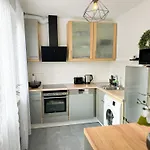 Immostay G#3 Zentrales Apartment Mit Balkonblick