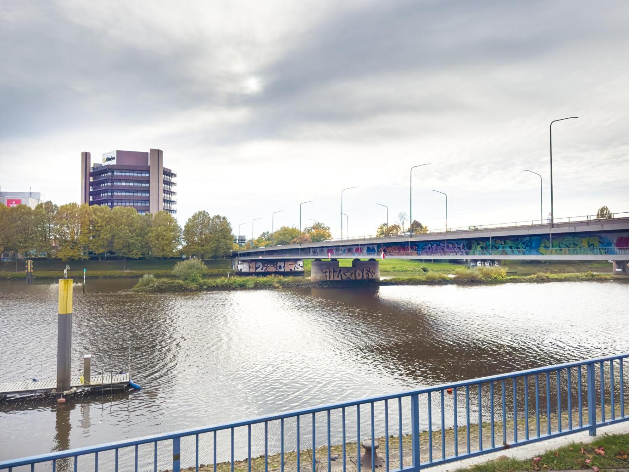 Immostay G#3 Zentrales Mit Balkonblick Apartment BRE