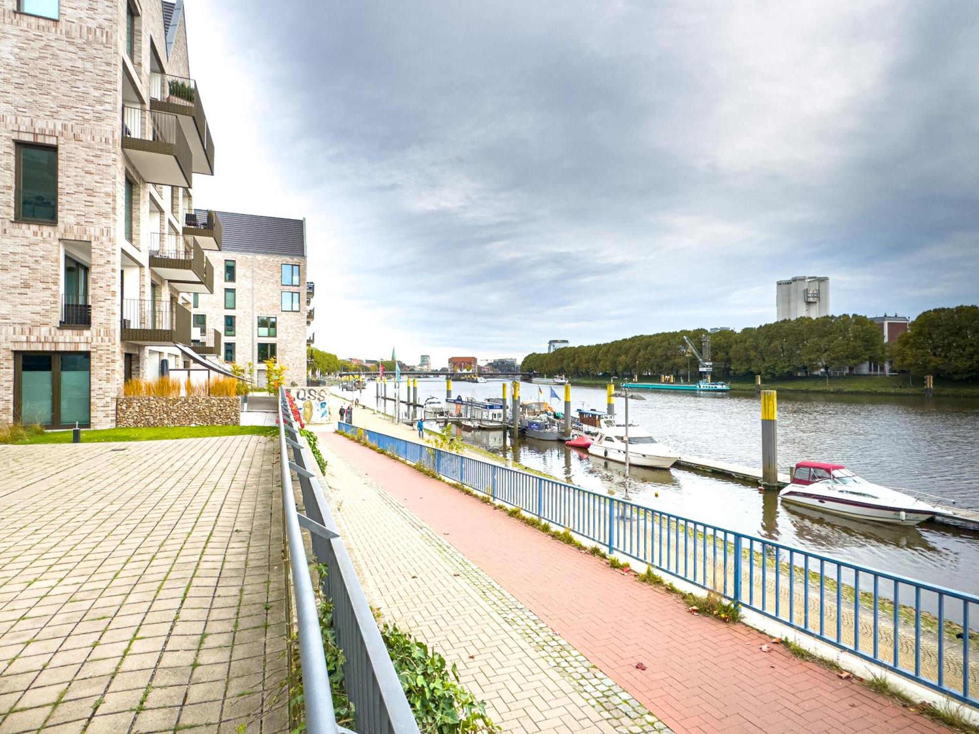 Immostay G#3 Zentrales Mit Balkonblick * BRE